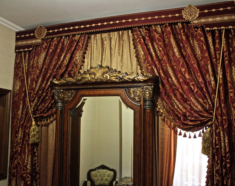 шторы в коридор